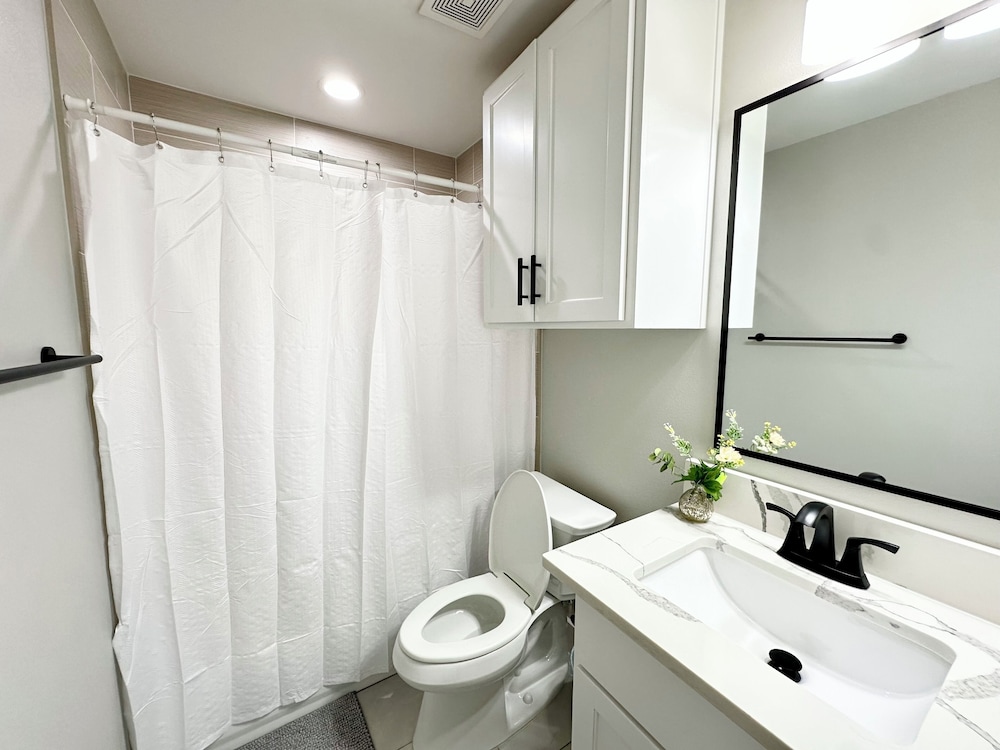 5 bedroom house near COTA AUS - Image 5