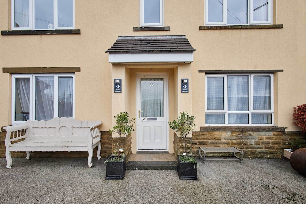 Host and Stay 36 Hardy Meadows