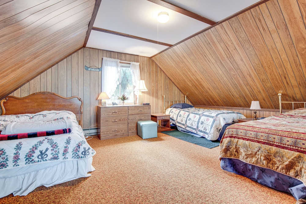 < 1 Mi to Lake Winnipesaukee: Family Winter Escape