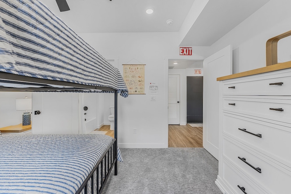 Starlight Crossing 4 Bedroom Condo
