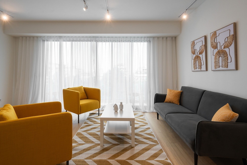 LIV Athinum 1 - Luxury Apartment 4B