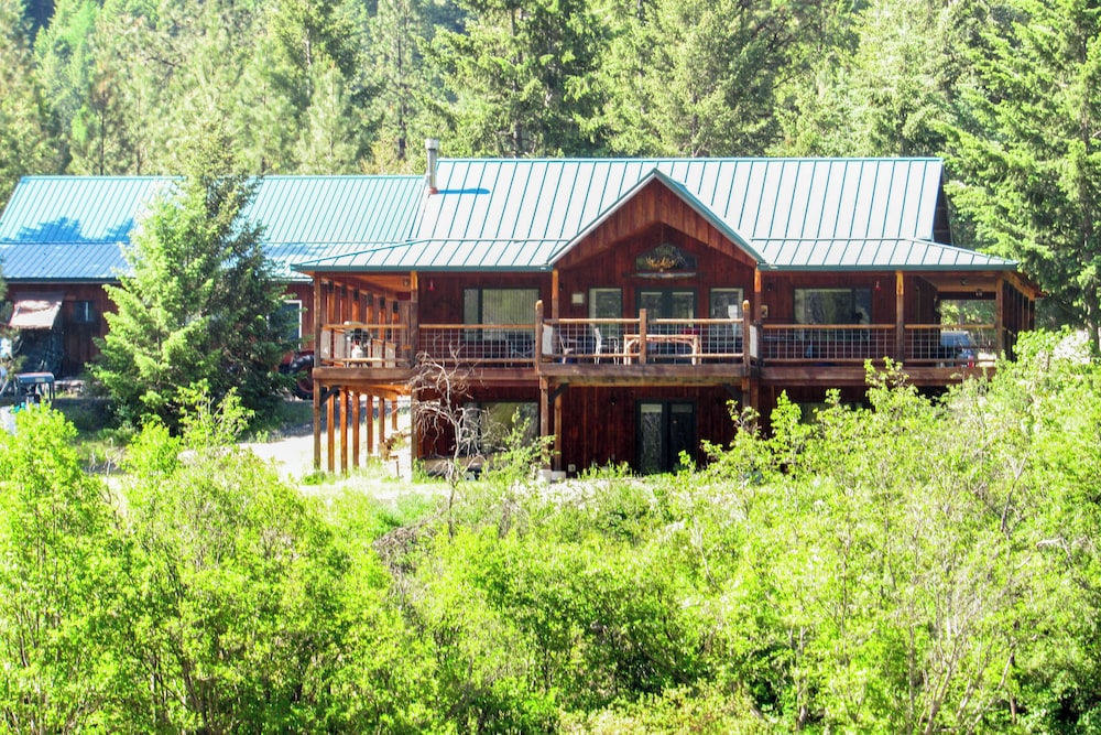 Hike, Fish & Unwind: Remote Escape in Montana