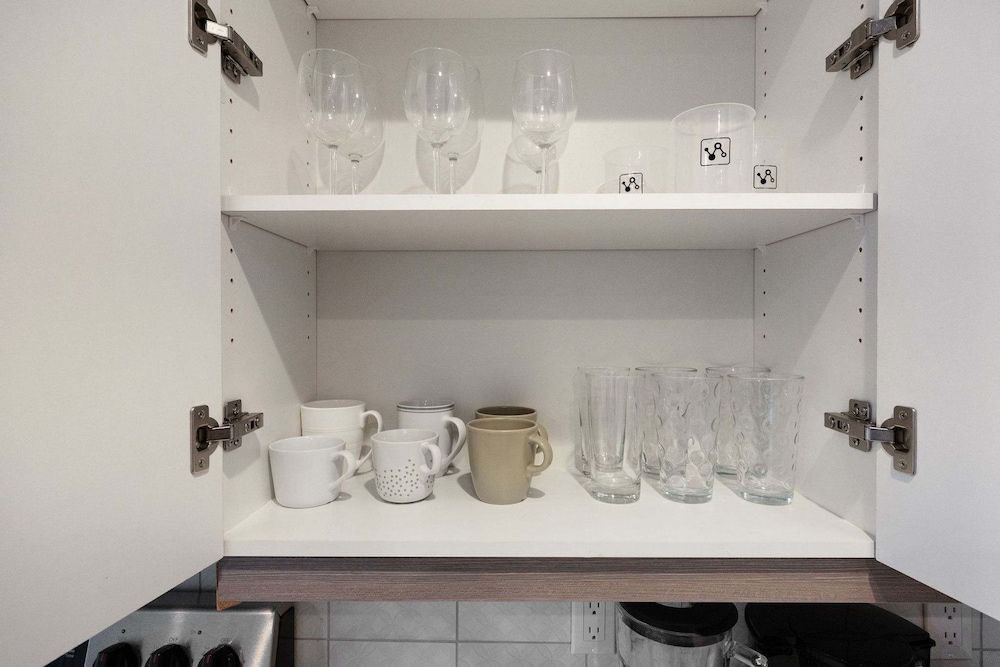 Stylish 1BR Family Apartment by Dtla