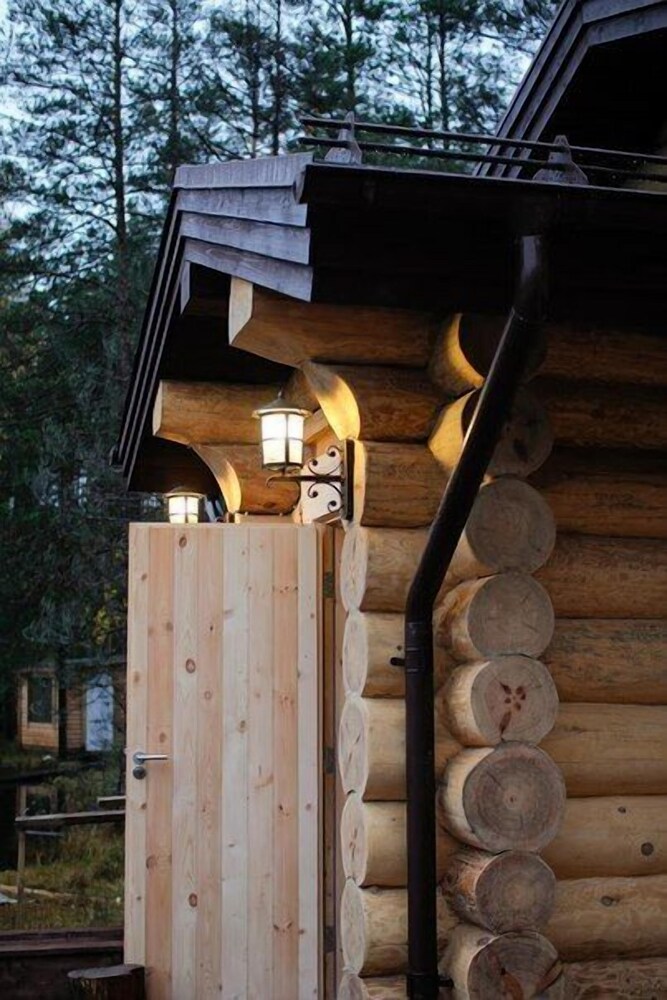 Shishki na Lampushke - Bavarsky Khutor