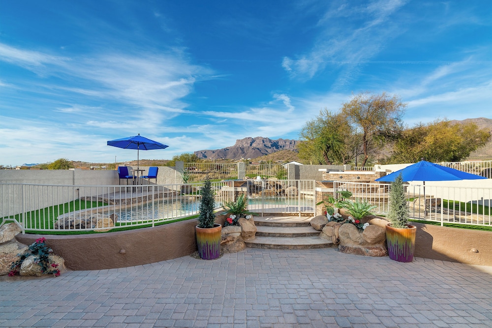 Breathtaking Family Retreat in Elite Gold Canyon!