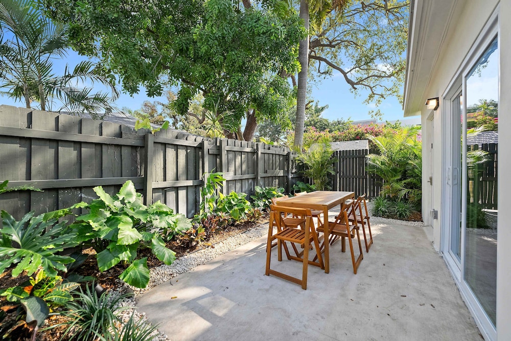 921 Apartment 3 in Fort Lauderdale