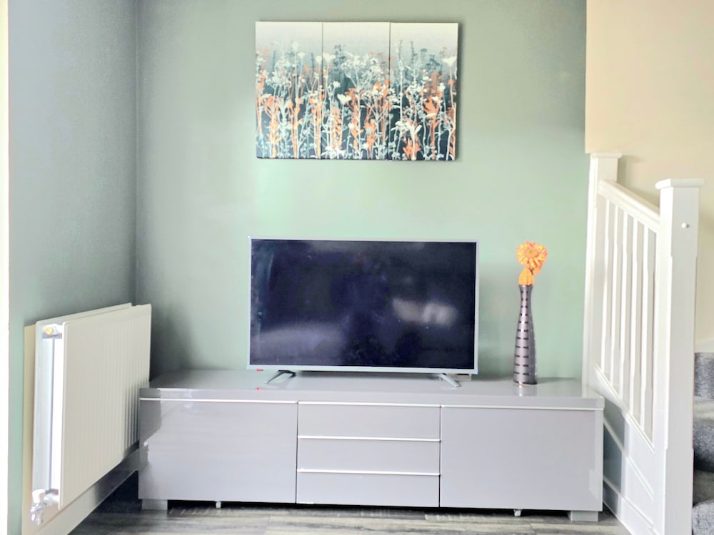 2 Bedroom Home-sleeps7,fast Wifi,near Altontowers