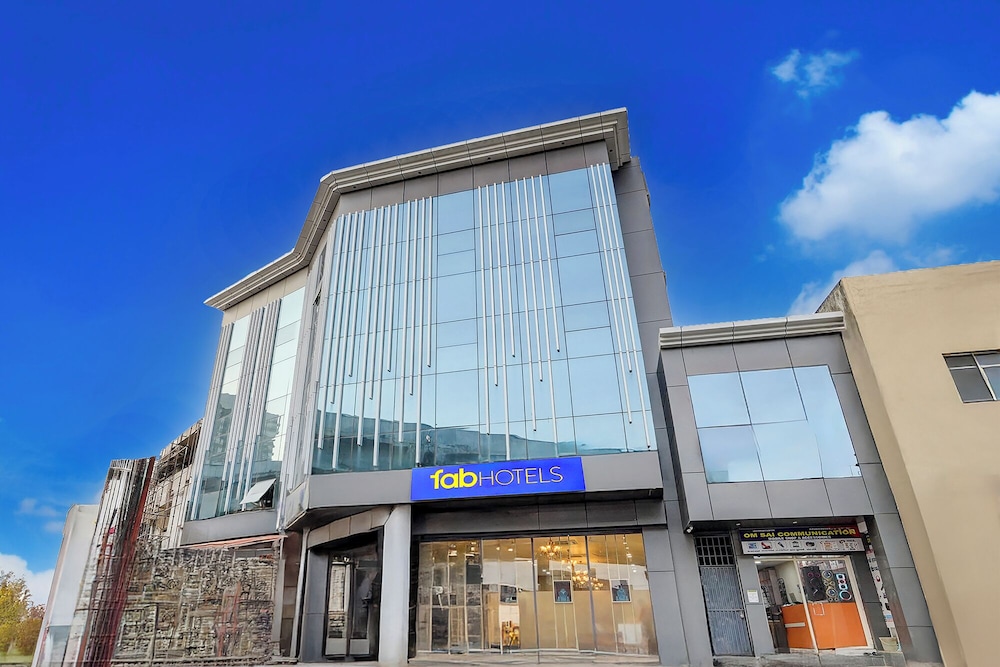 Fabhotel The Royal Kishan Complex