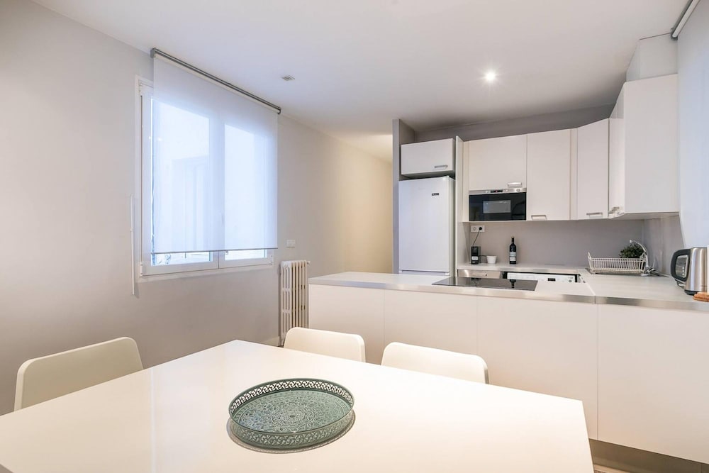Mm26 I 4C in Madrid With 2 Bedrooms and 2 Bathrooms