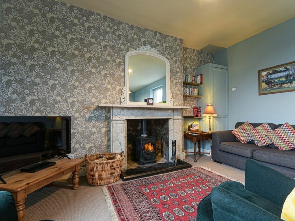 Riverbank Cottage