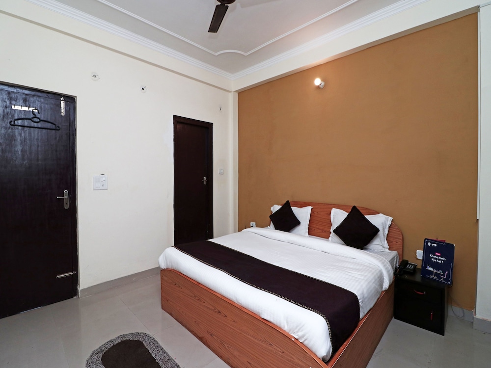 OYO 15919 UK Retreat