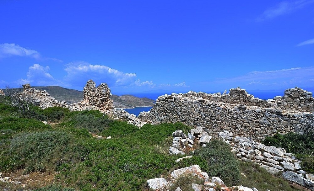 Grandma Vasiliki Rooms To Let