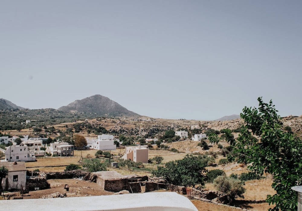 Tsikalario Holiday House