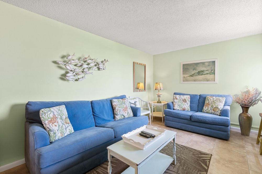 Chateau by the Sea 34B