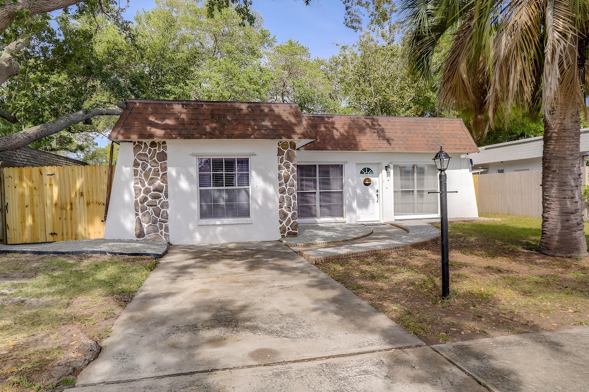 Largo Family Home w/ Sunroom & Back Patio! view 5