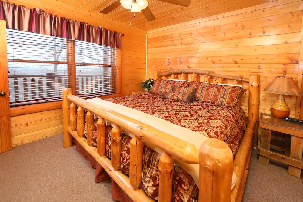 Rising Eagle Lodge by RedAwning