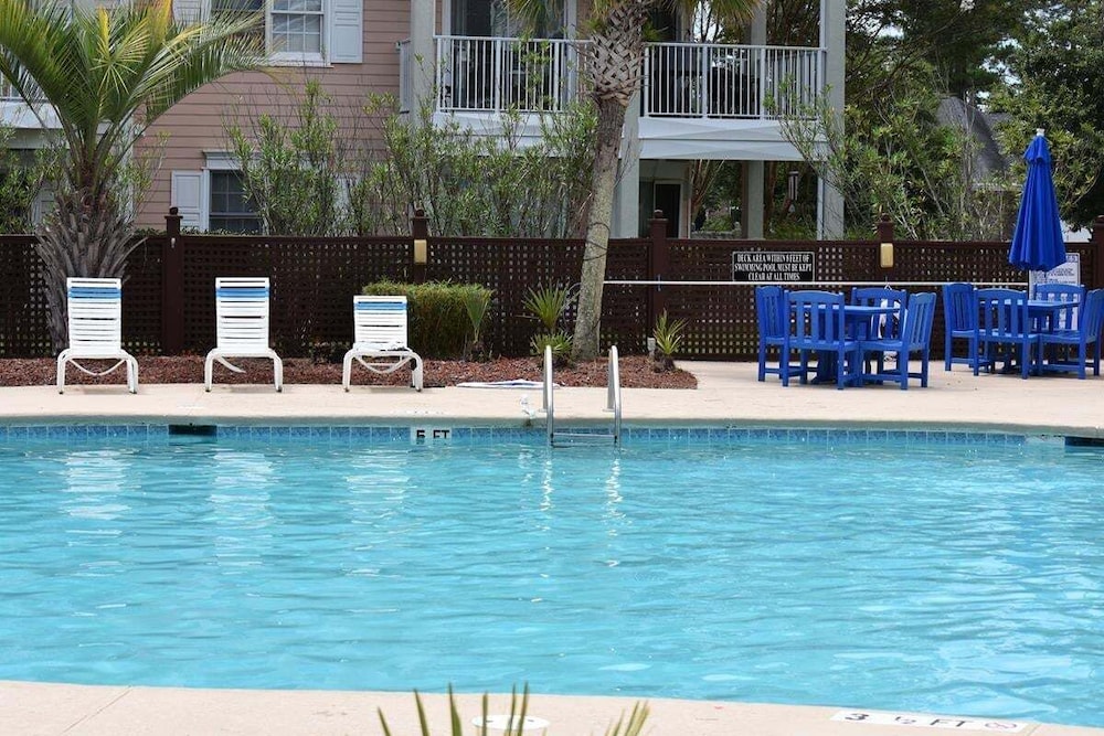 2909m 1 Bedroom Condo