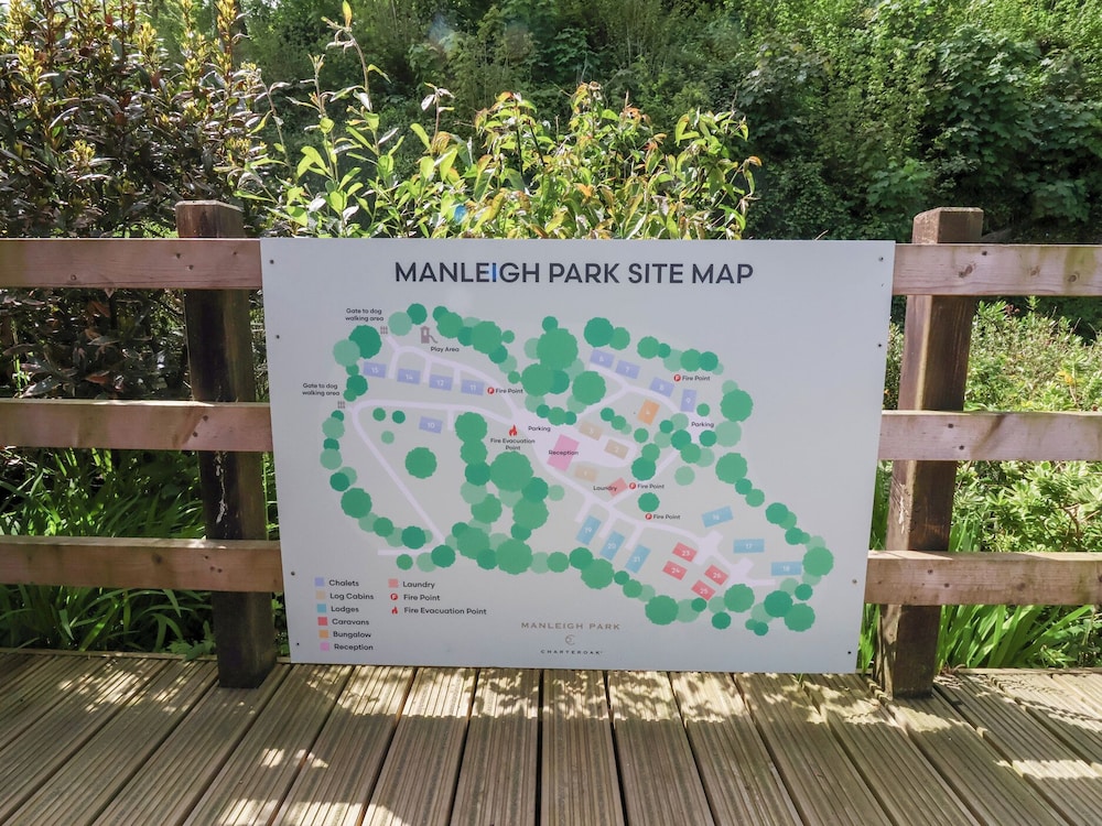 12 Manleigh Park