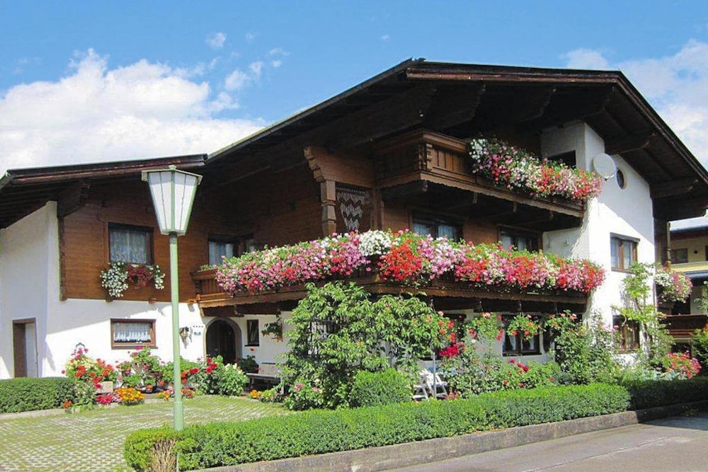Country House in Zillertal Near Spieljochbahn