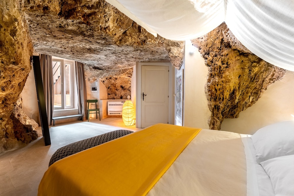 Charming Nest With Terrace by Wonderful Italy