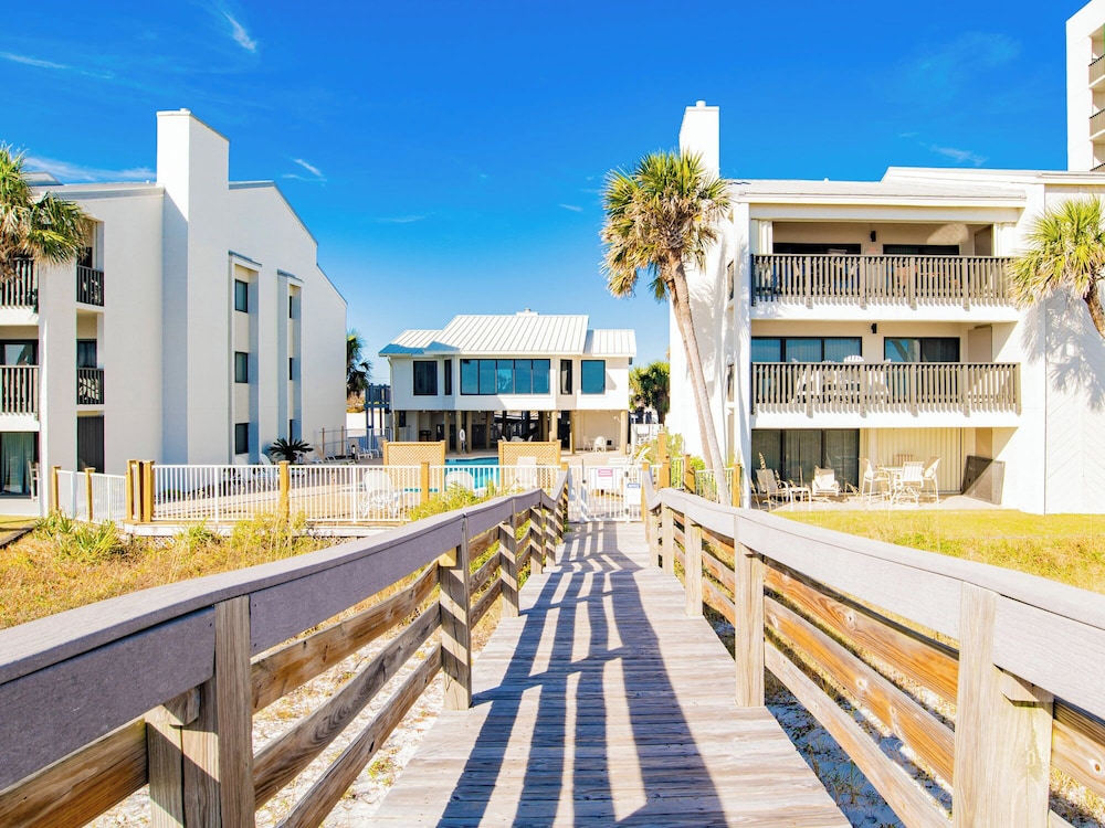 Shipwatch Surf & Yacht #301D by Southern Vacation Rentals