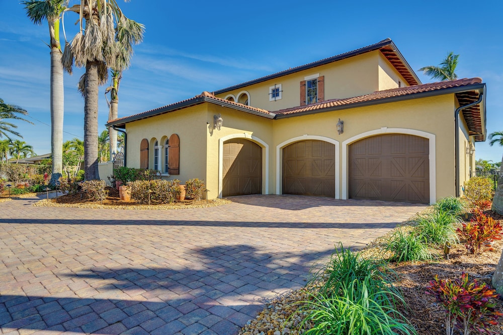 Upscale Villa w/ Pool & Boat Dock in Cape Coral view 4