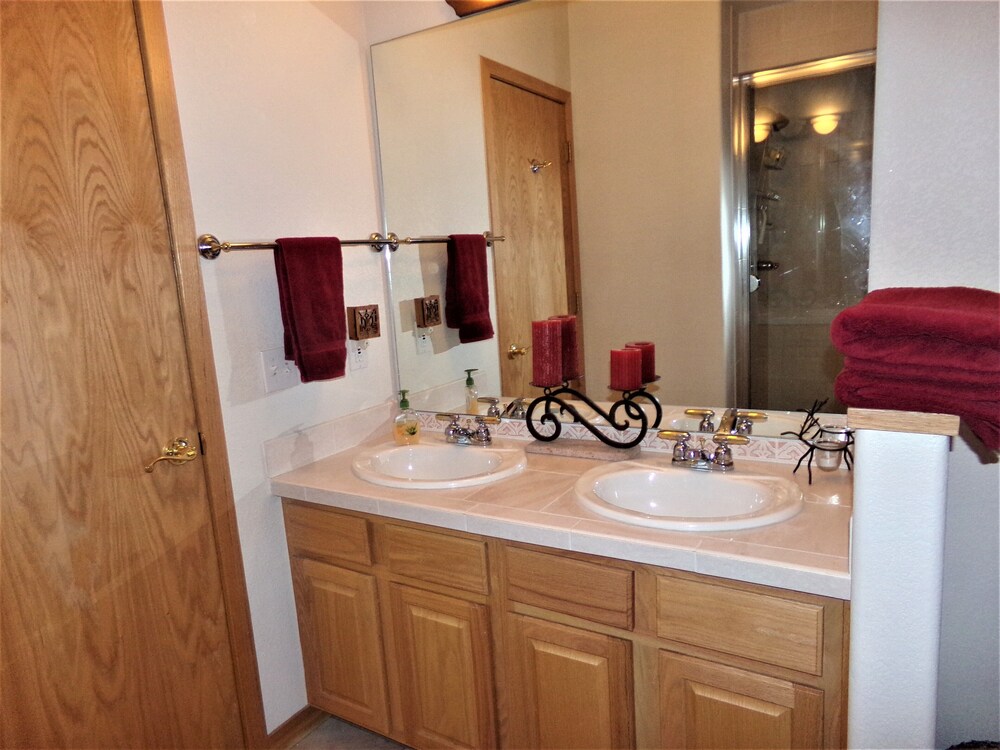 Summit County Vacations - Fawn Townhome 3 bed 3 bath HTJP3 - Property Image 4