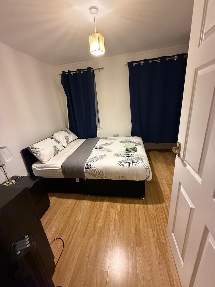 London City Apartment - Lynbrook Grove