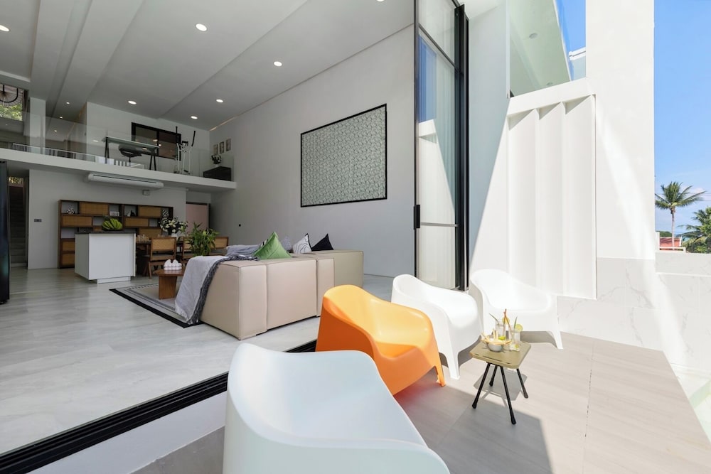 Zen Style Pool Access Townhouse