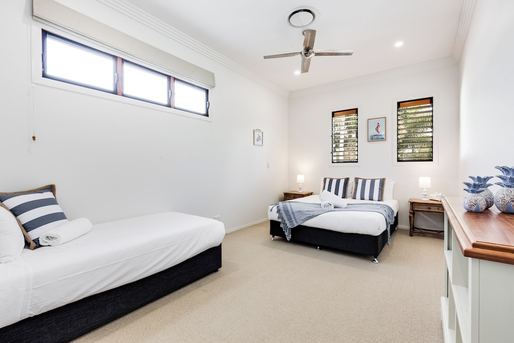 Lux Tropical Haven Mooloolaba Moonda5
