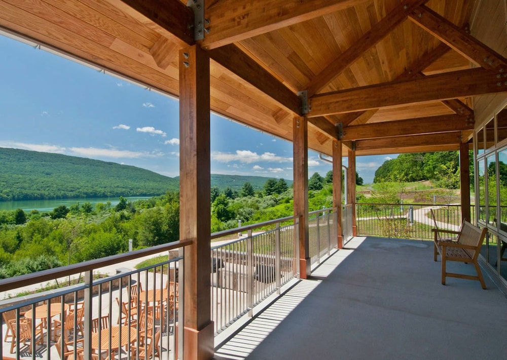 Nature Inn At Bald Eagle