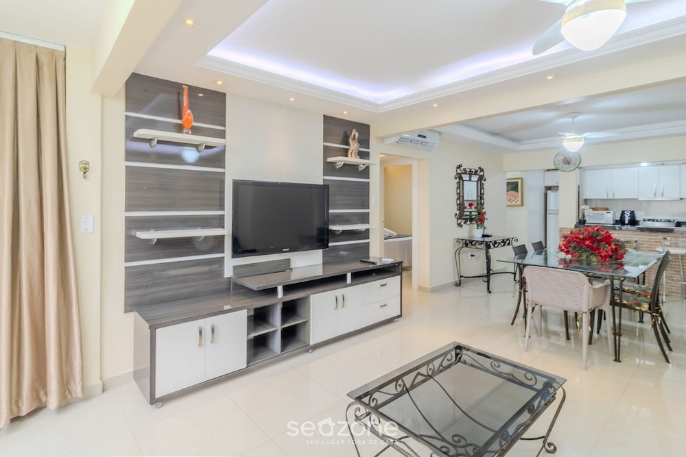 2BR Full apt Beachfront Ese0102
