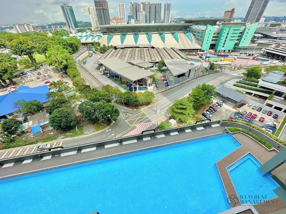 Twin Tower Residence by Stayrene