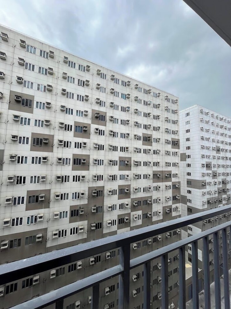 Shore 2 Tower 2 Unit 1289