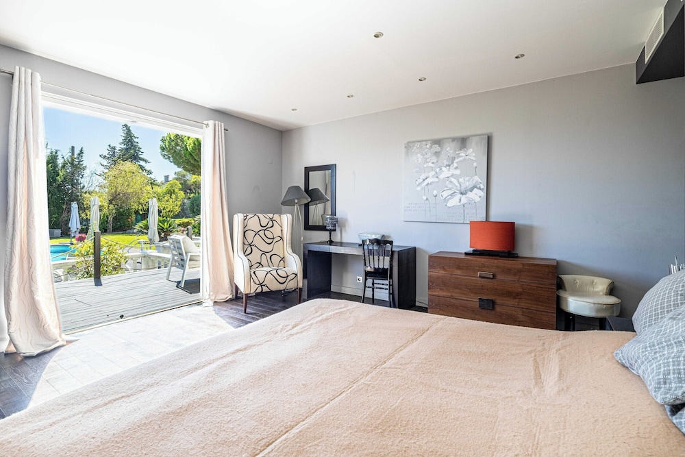 A/c Villa 8br/15p With Pool & Tennis - Antibes