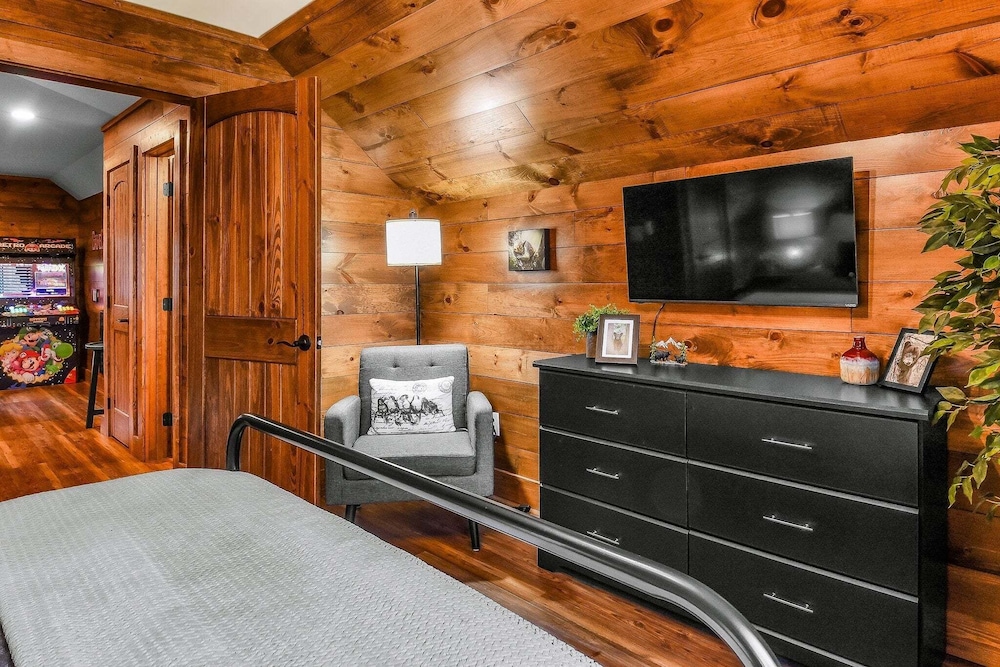 Pearl's Mountain Retreat 3 Bedroom Cabin