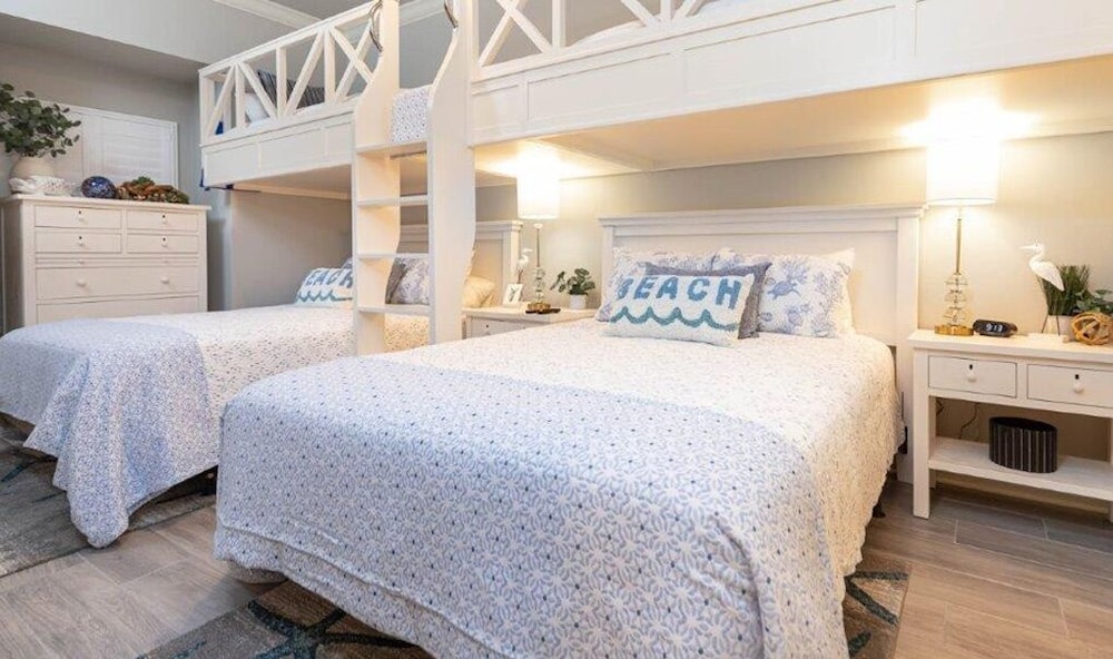 Phoenix Gulf Shores Ii 2202 3 Bedroom Condo