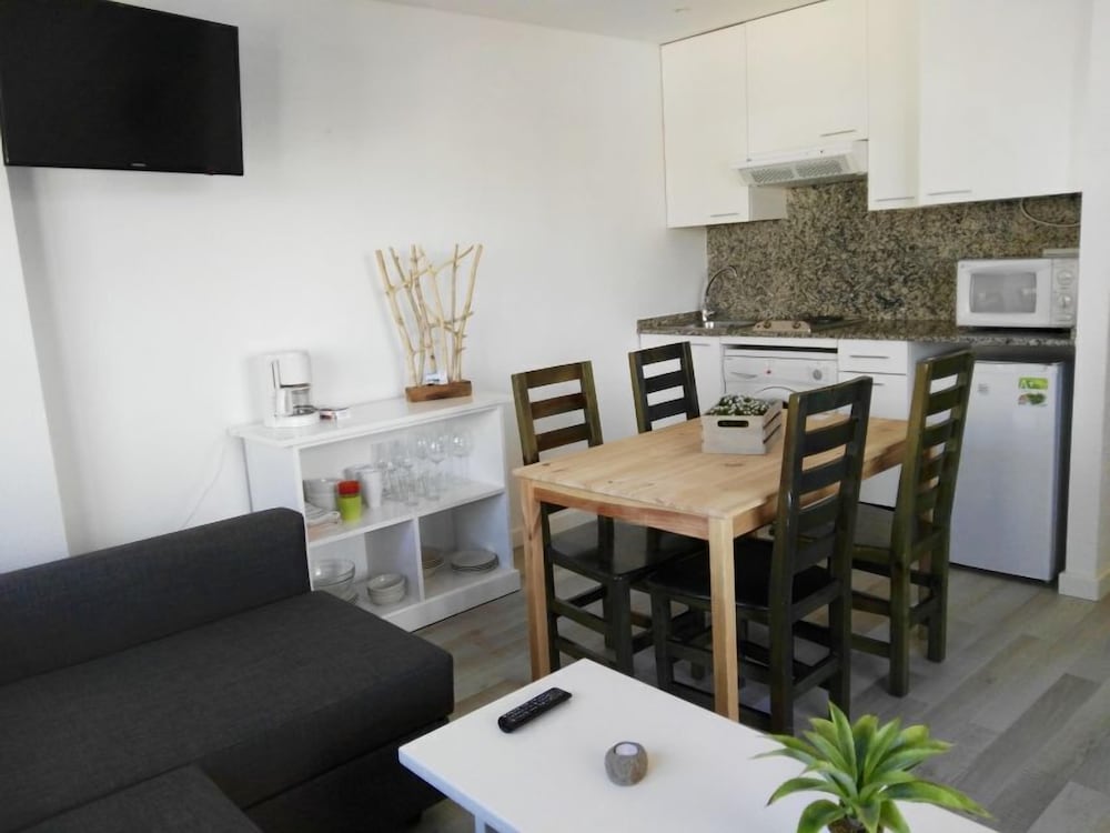 Vista Roses Mar - Apartamento con piscina view 5
