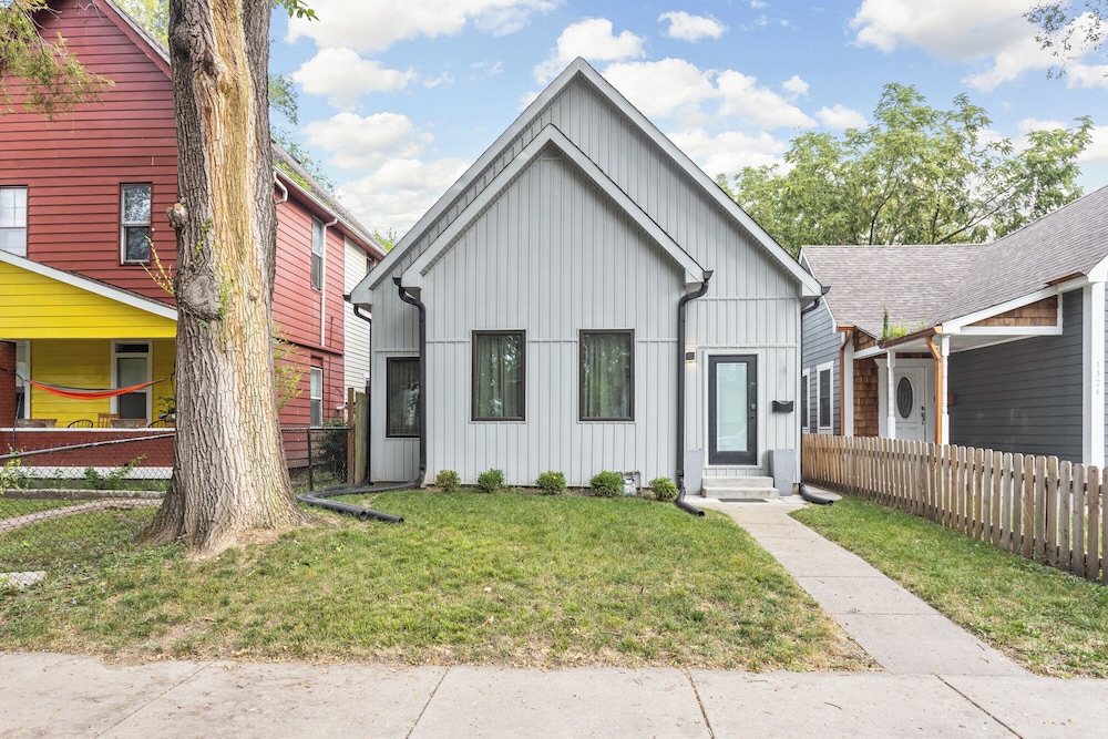 Entire Home in Fountain Square