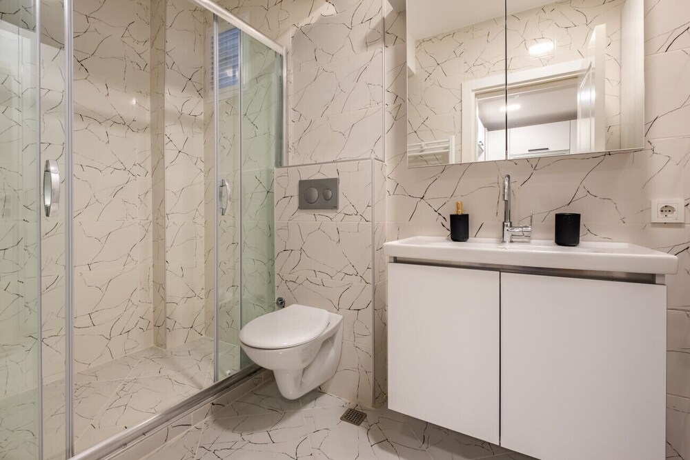 Splendid Flat in the Heart of Cihangir