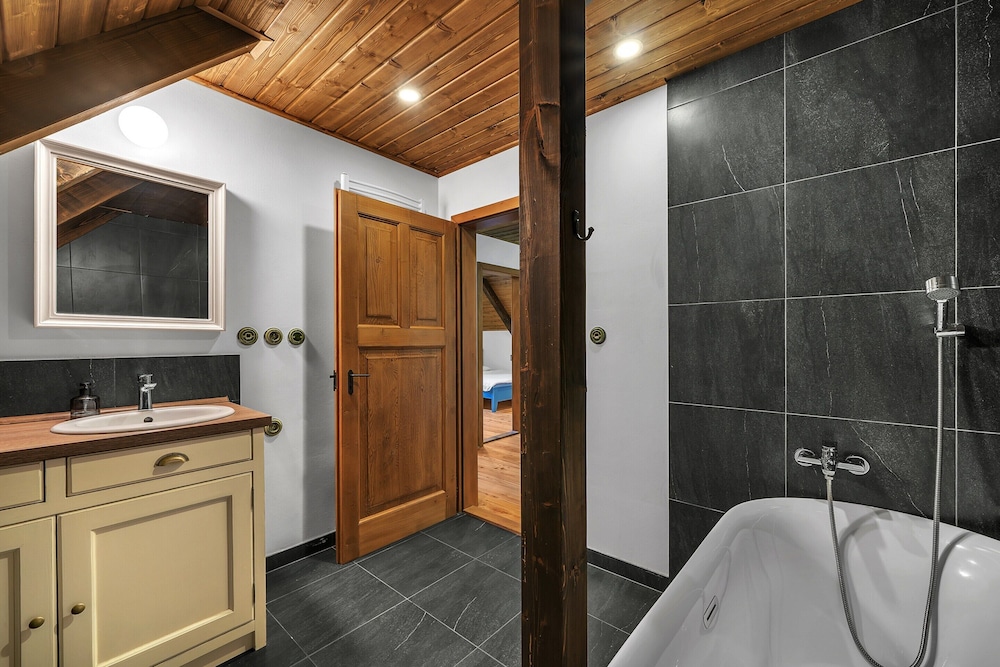 Villa Near Krkonose National Park