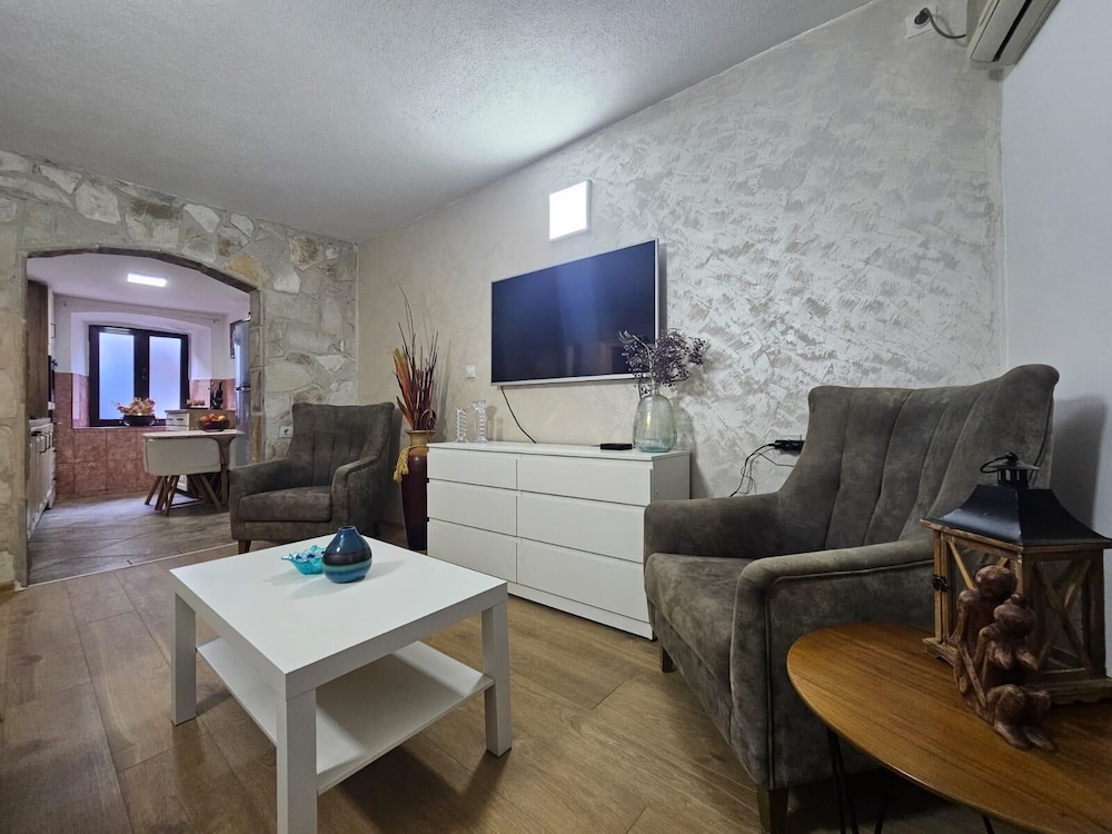 Kotor Casa Collection