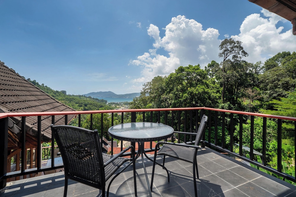 Emerald Hill Villas