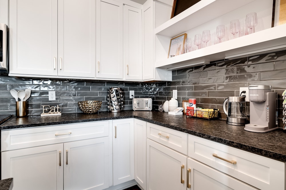 Nashville Vibes 4 Bedroom Townhouse