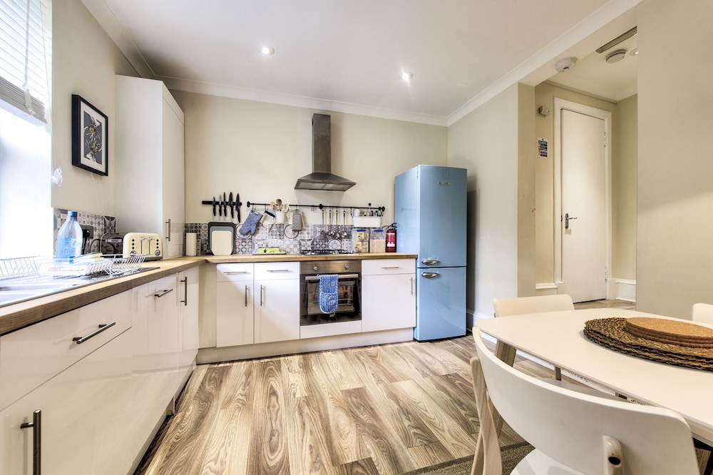 Maya's Glasgow Holiday Homes