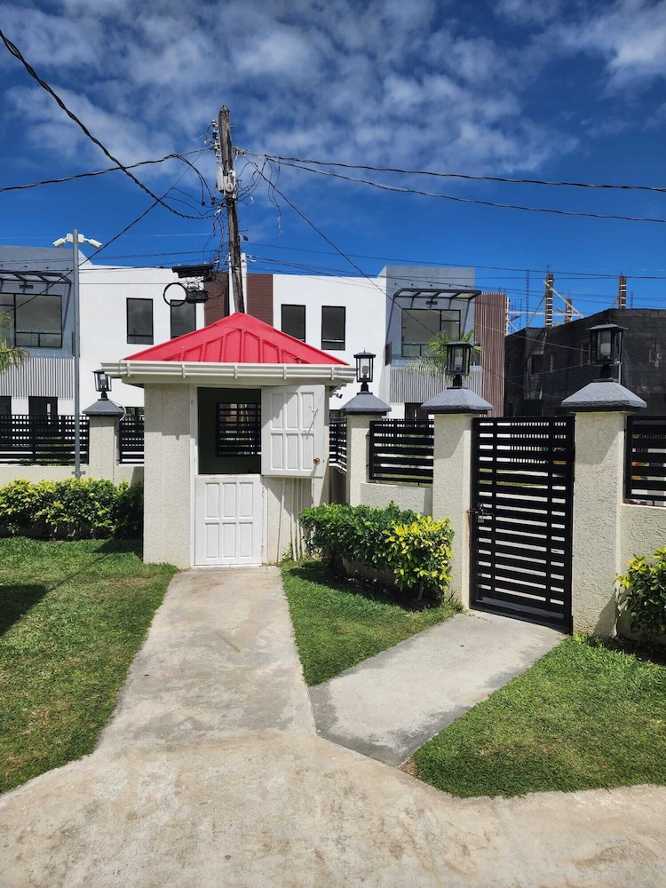Ideal Executive Suites