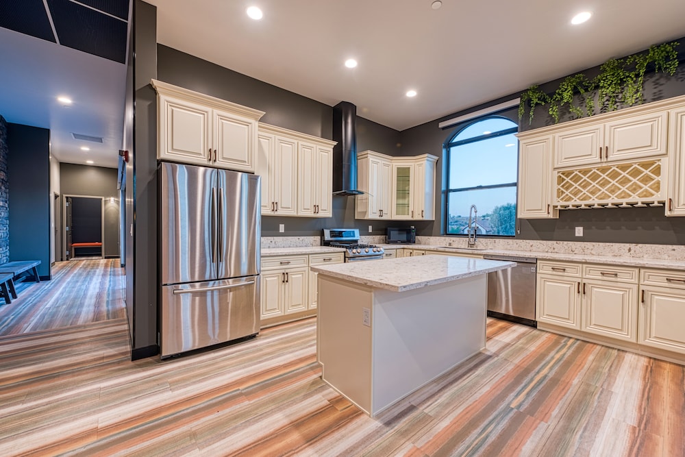 Hotel Lexen - Newhall - Property Image 32
