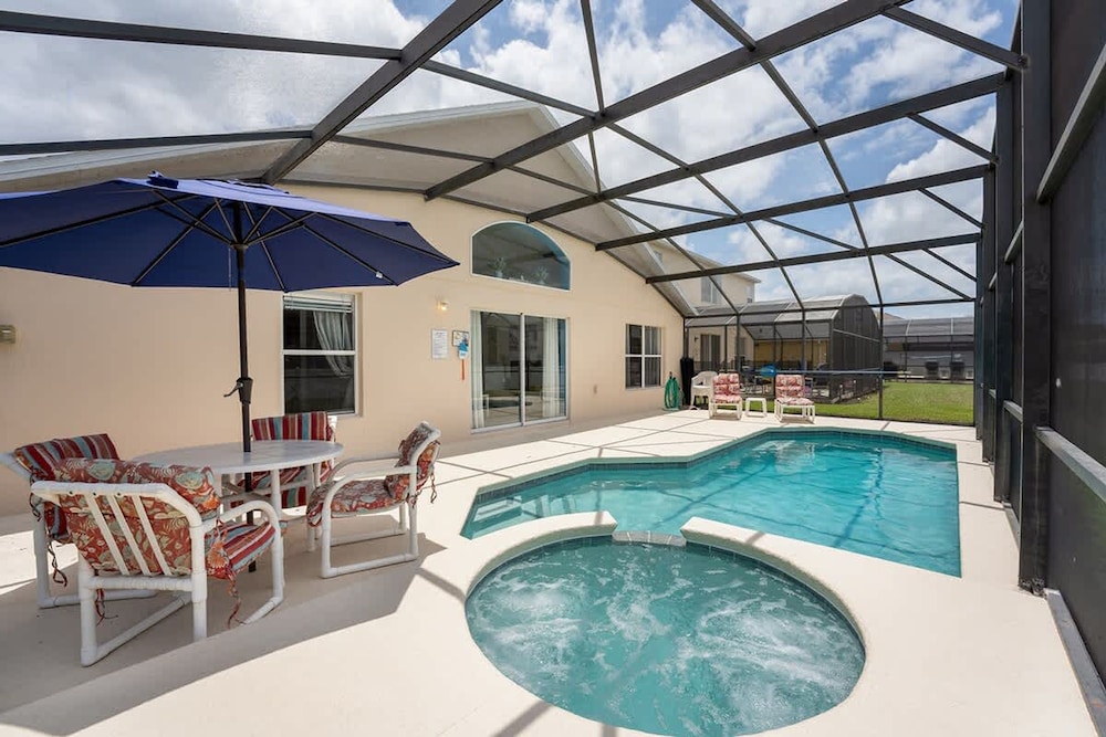 Entertaining Game Room 4BR Near Disney