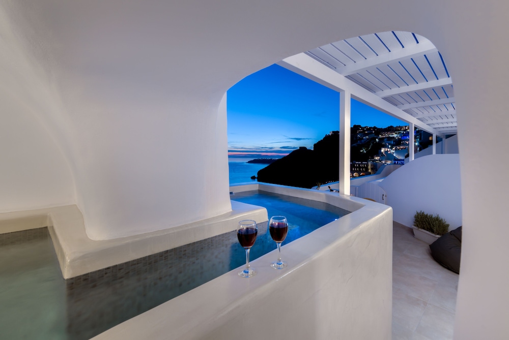 Iriana Suites