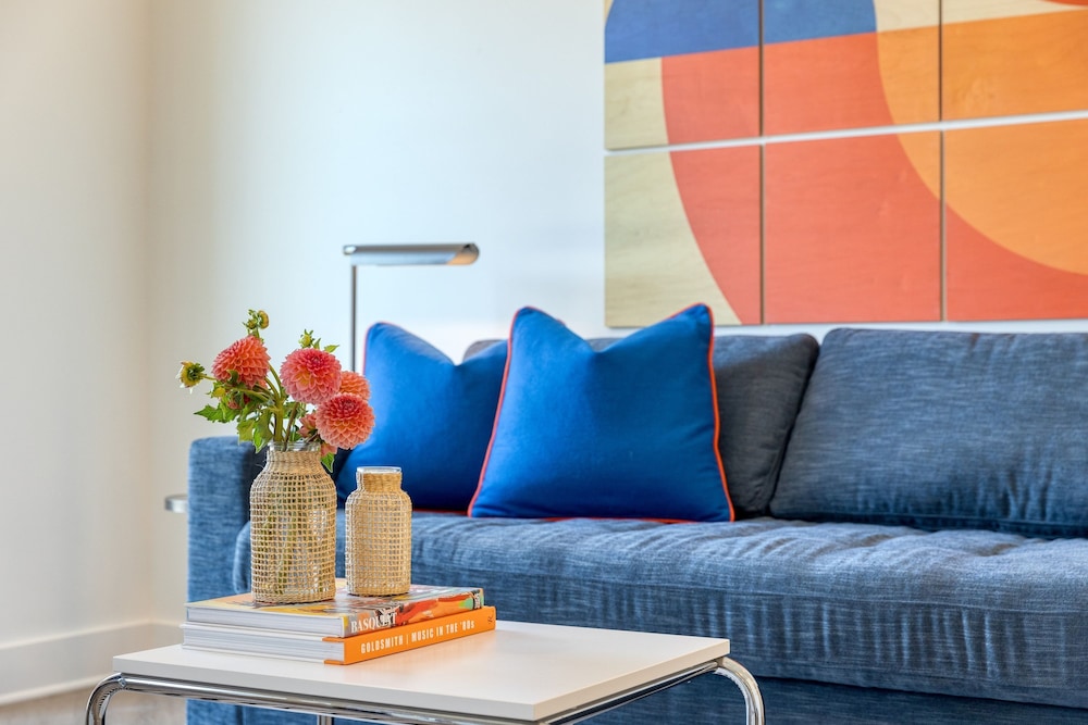 The Carter 403 by Avantstay Mins to Downtown